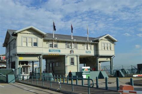 Top Hotels Closest to Pier 4 Station in Tondo from P2,607.
